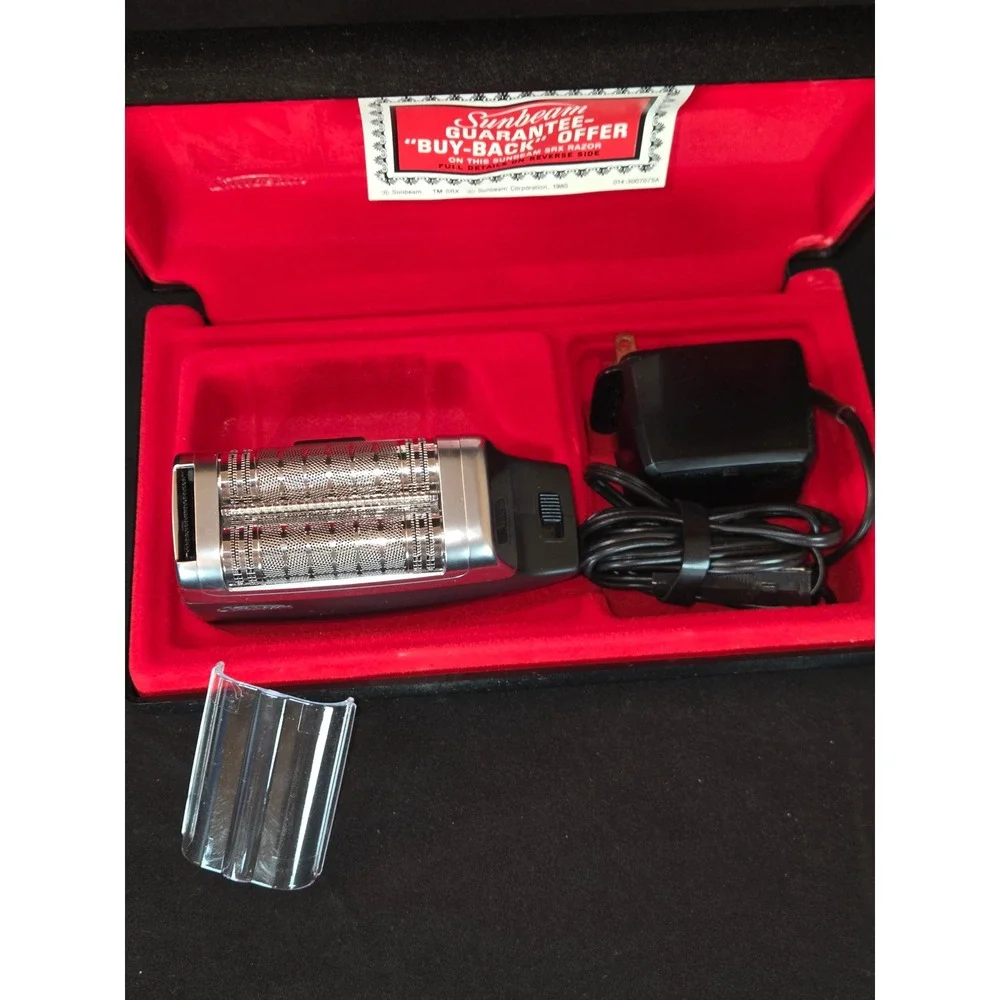 Vintage Sunbeam SRX Cord / Cordless Rechargeable Electric Razor Shaver Case 1980